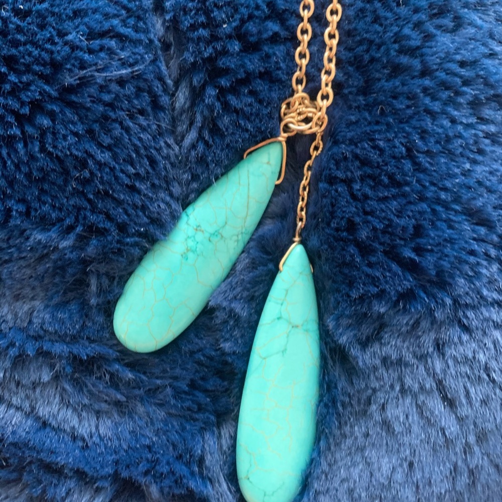 Turquoise Blue pendant teardrop necklace